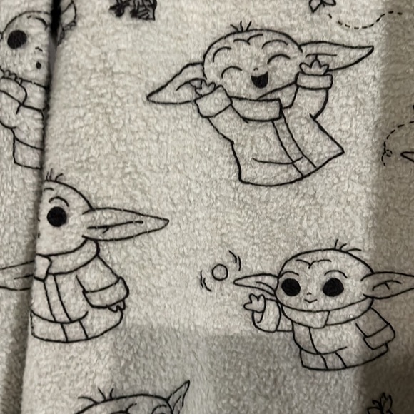 3/$15 Star Wars baby yoda fleece drawstring hoodie sage green - Picture 8 of 10